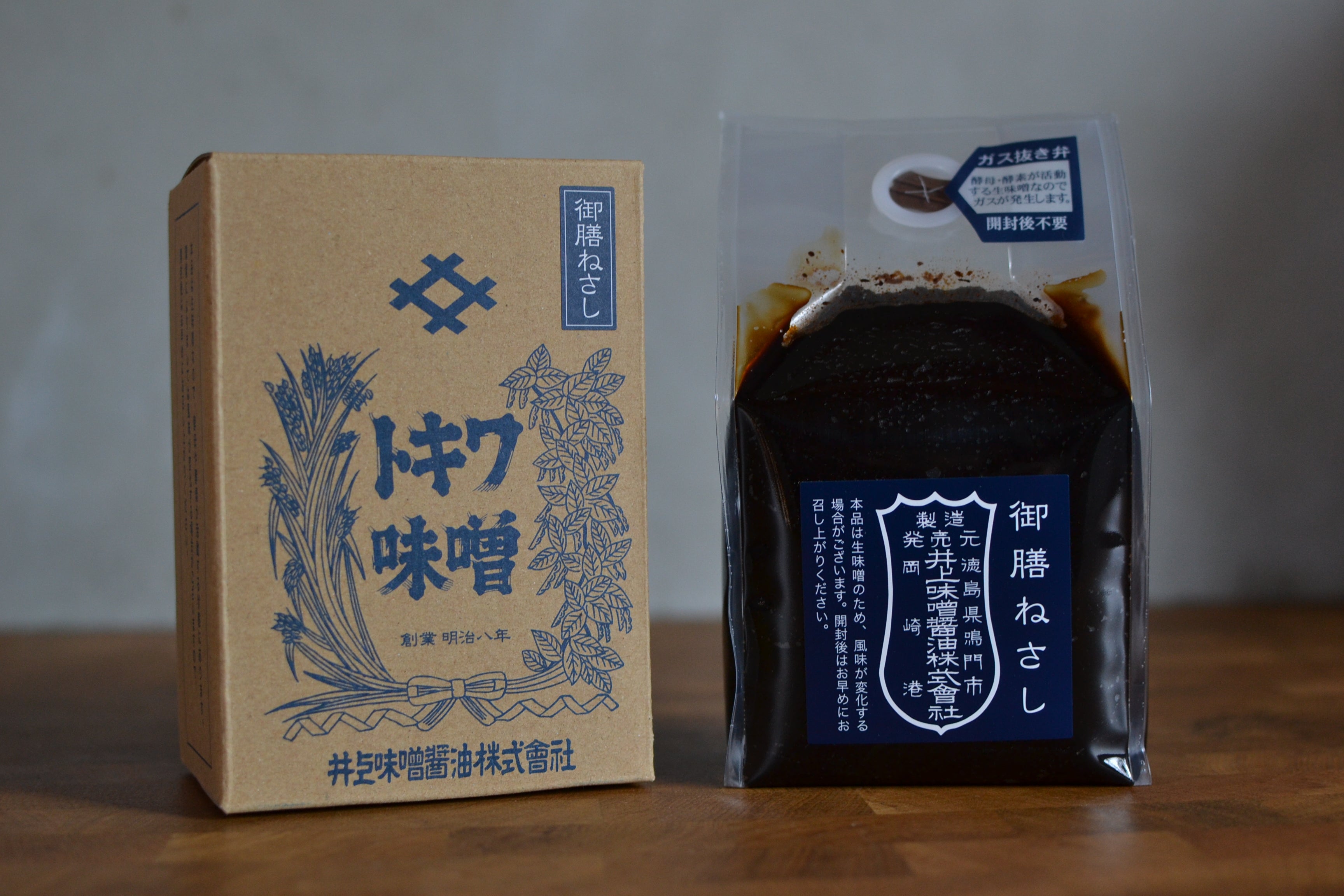 井上味噌醤油「御膳ねさし」
明治八年創業
五年以上の歳月をかけた究極の熟成味噌