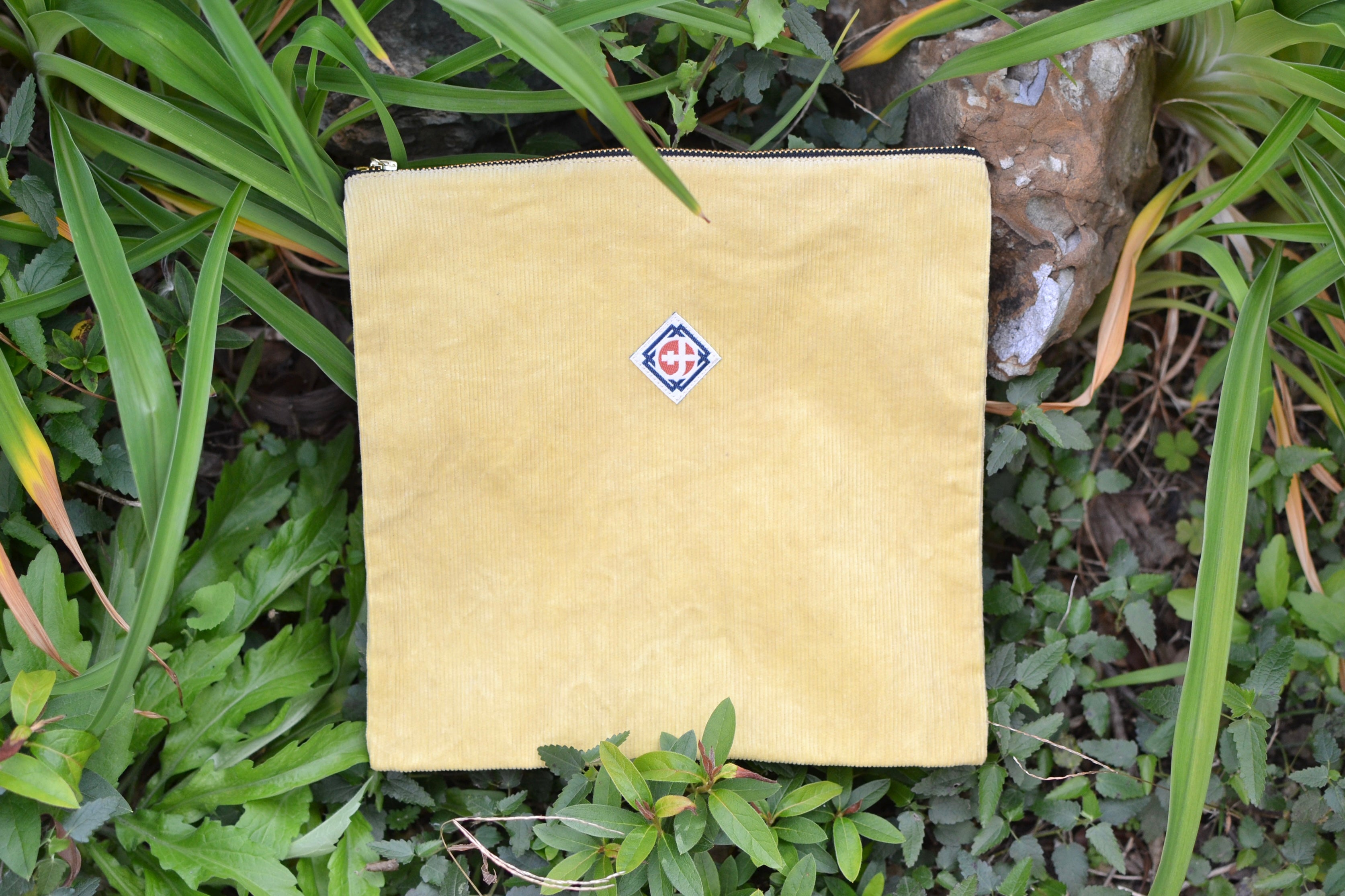 Travel pouch -Carrot-