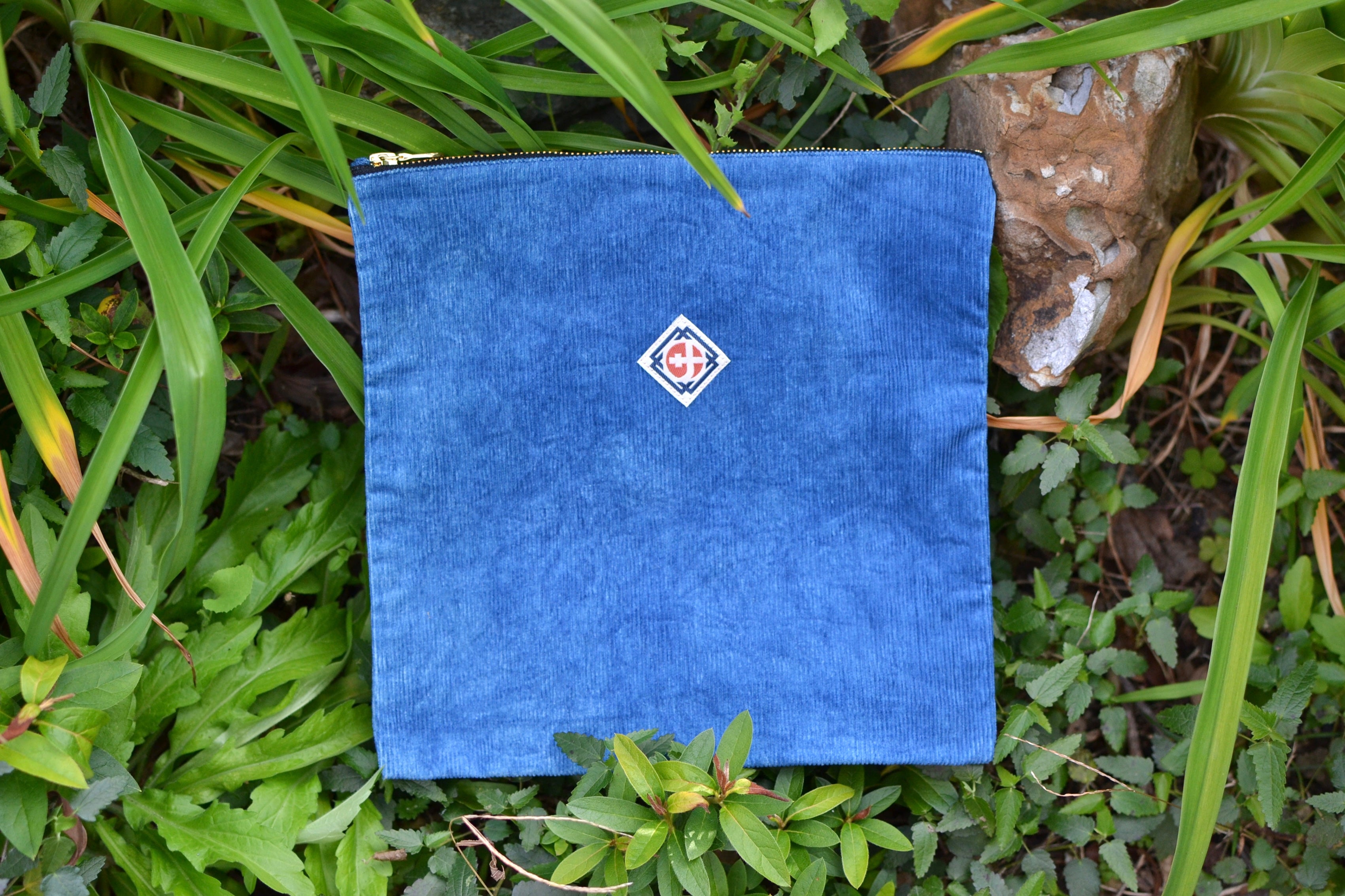 Travel pouch -Indigo dye-
