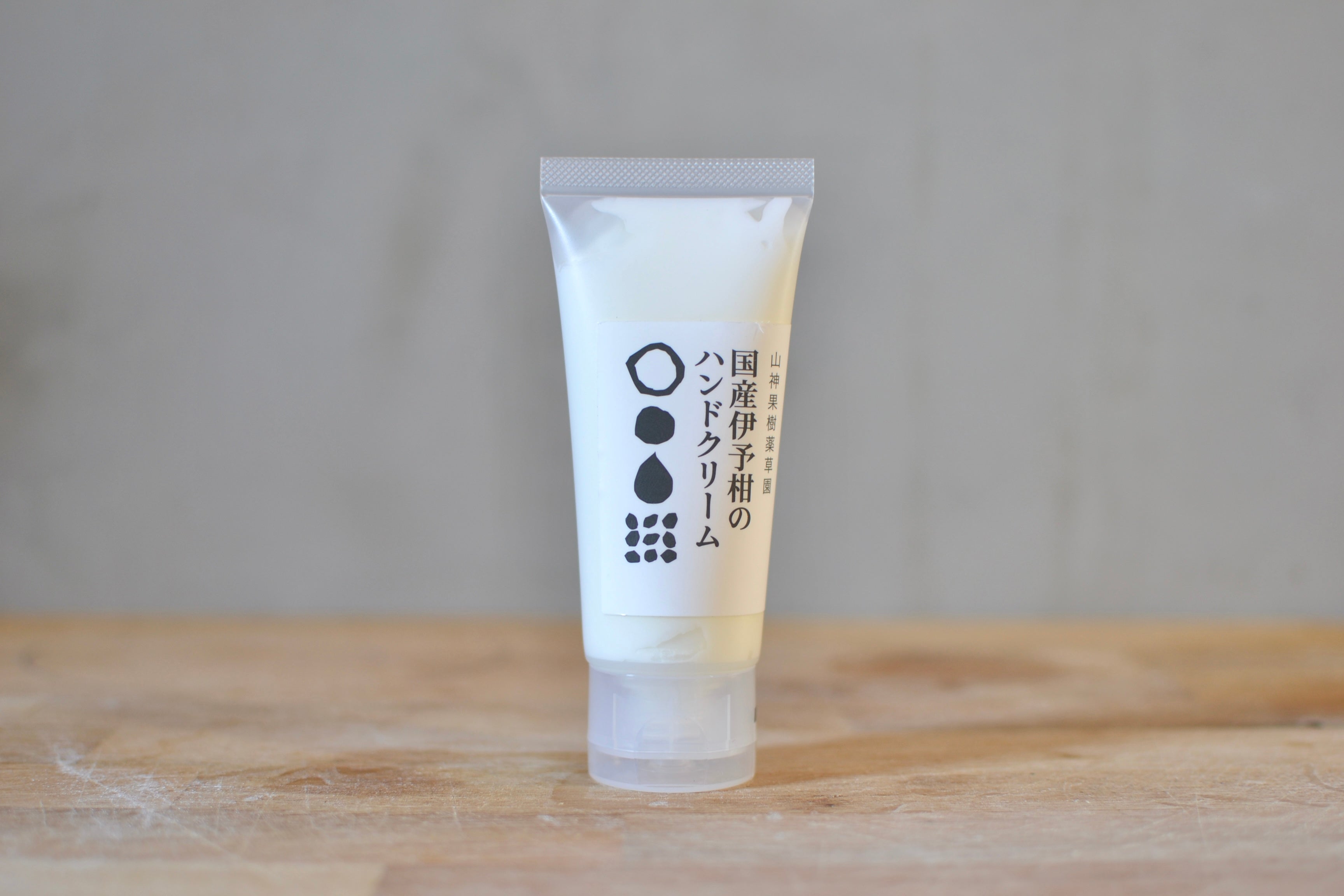 Hand cream made with Japanese Iyokan oranges from Yamagami Kaju Yakusoen